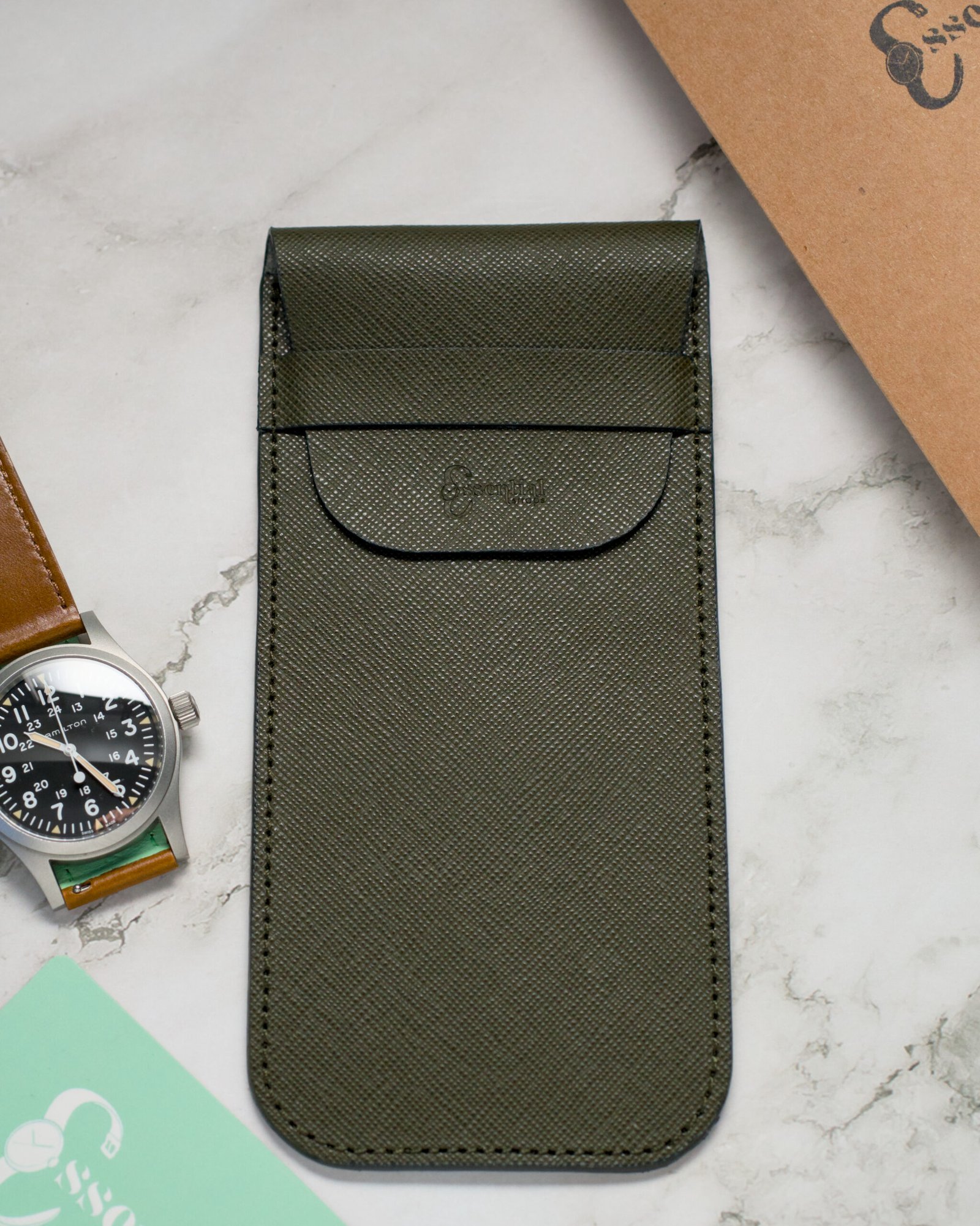 Pochette in Pelle Saffiano – Verde Militare